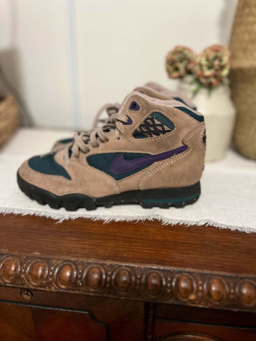 Nike ACG Caldera Hiking Boots Size 5 Tan Purple Teal 1992